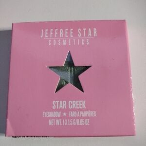 Jeffree Star Star Creek Eyeshadow in Pink Box